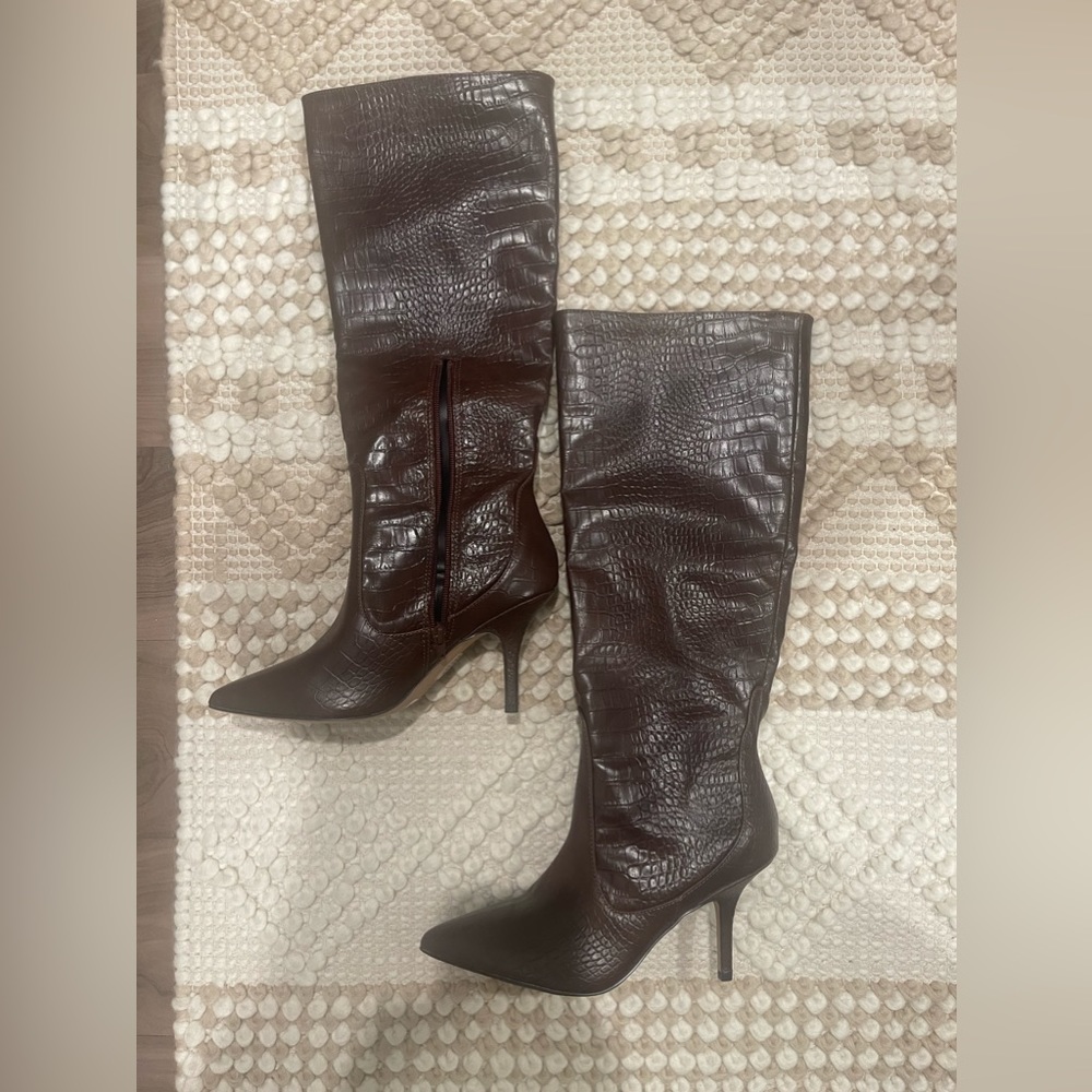 NWOT Express Boots
